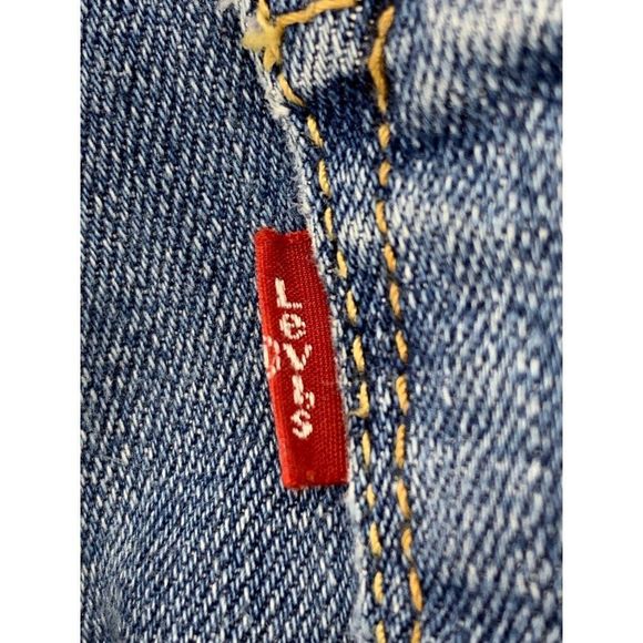 Womens Levis Capri 515 Jeans Size Size 6 Medium wash 1570 Cuffed Crop - Picture 4 of 6